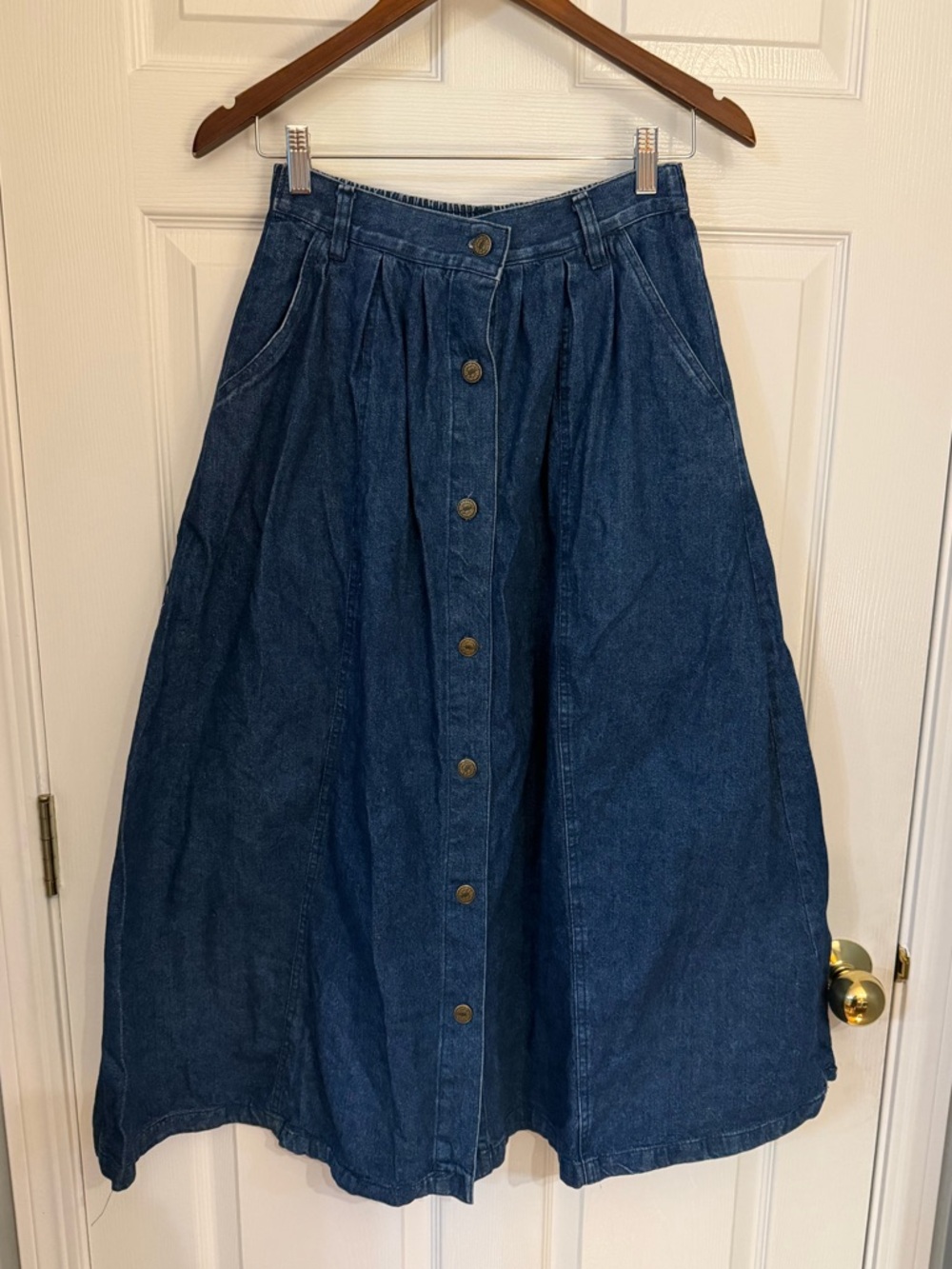 Vintage Dakota Button-Front Denim A-Line Midi Skirt Medium-Dark Blue